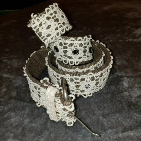 Lace belt with brown backing size 3-5 - Picture 2 of 5